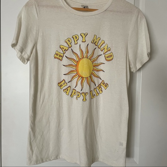 Graphic T-Shirt - Picture 1 of 2